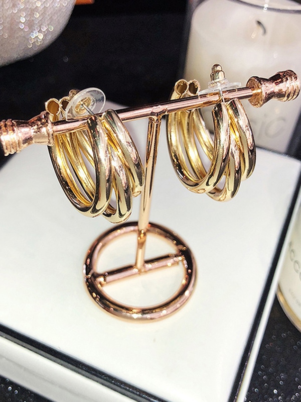 Minimalistischer geometrischer Lagenohrring-2